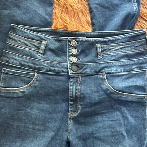 Pantama Jeans